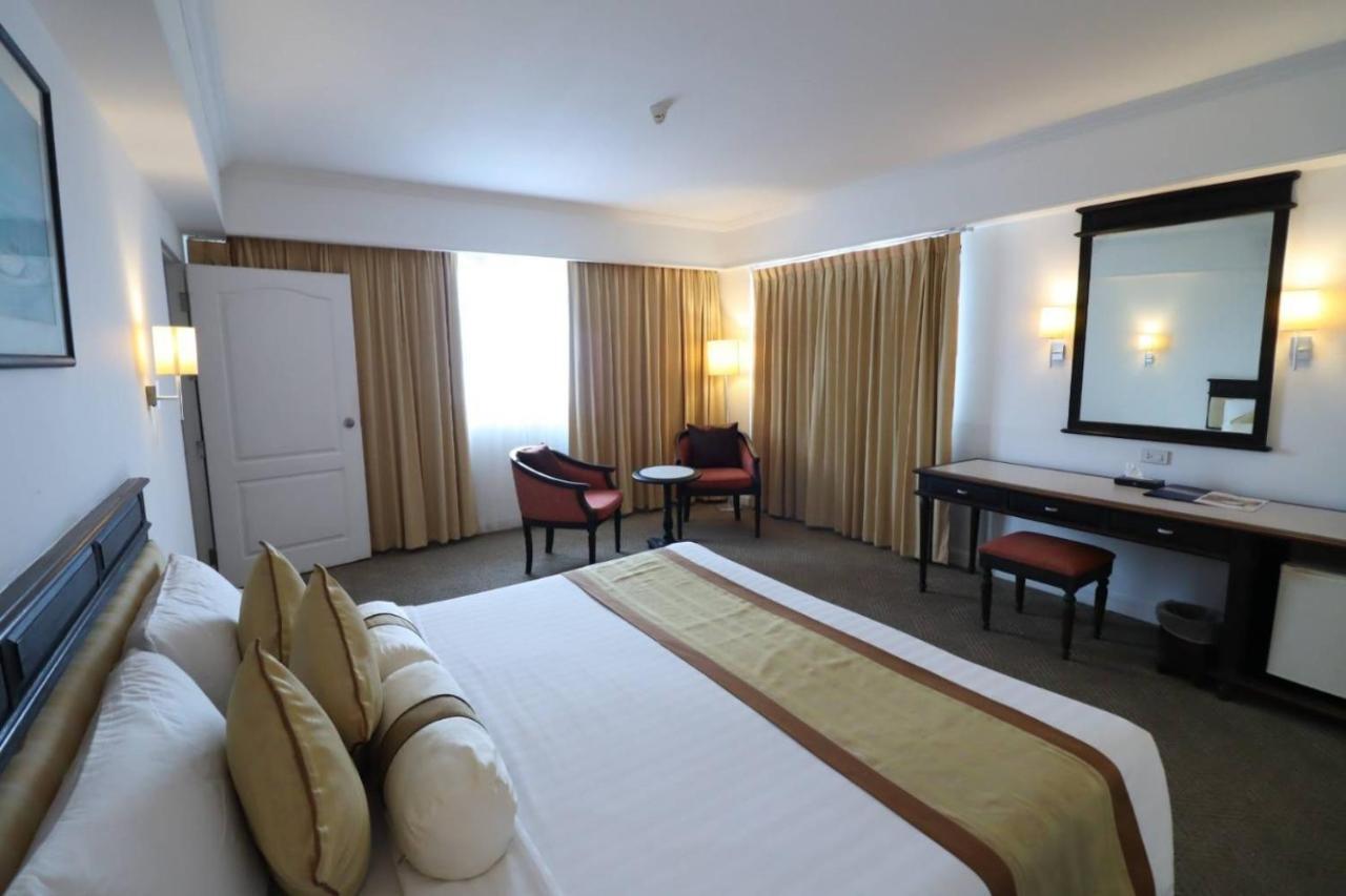 Hotell Grand And Plaza - Sha Extra 3*