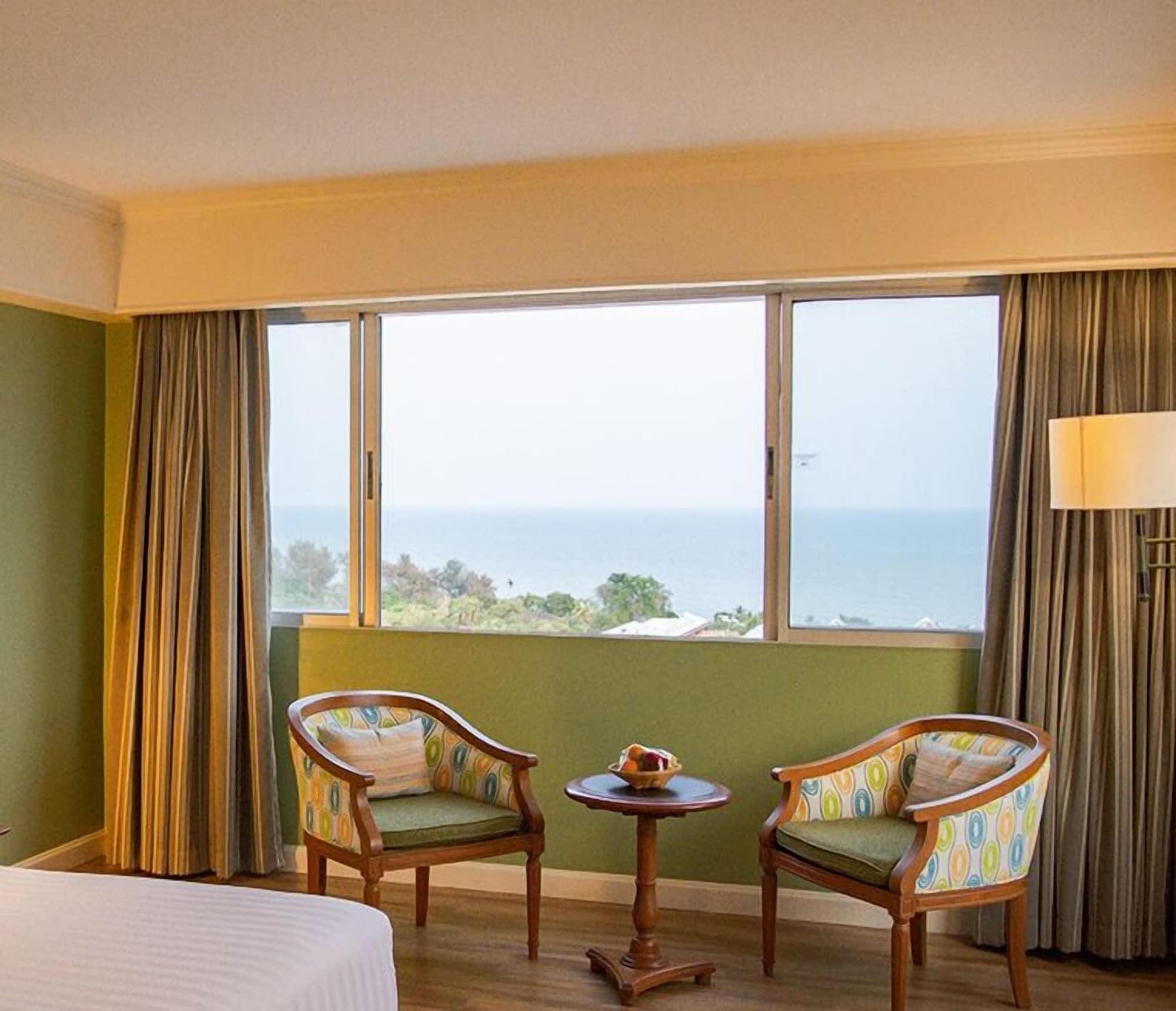 Grand And Plaza - Sha Extra Hotell